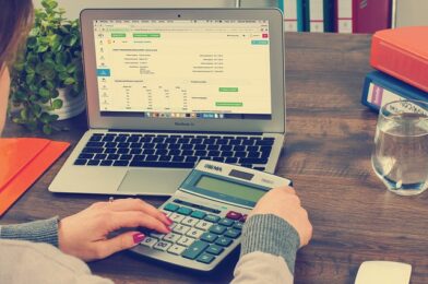 Quiero dar dinero a mis hijos,  ¿Qué es mejor en Aragón ¿Donar o heredar? 