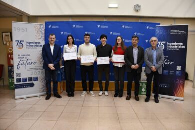 Los estudiantes Marta Pardos y Miguel Bello reciben el Premio MasterING que reconoce el talento de los estudiantes de ingeniería industrial
