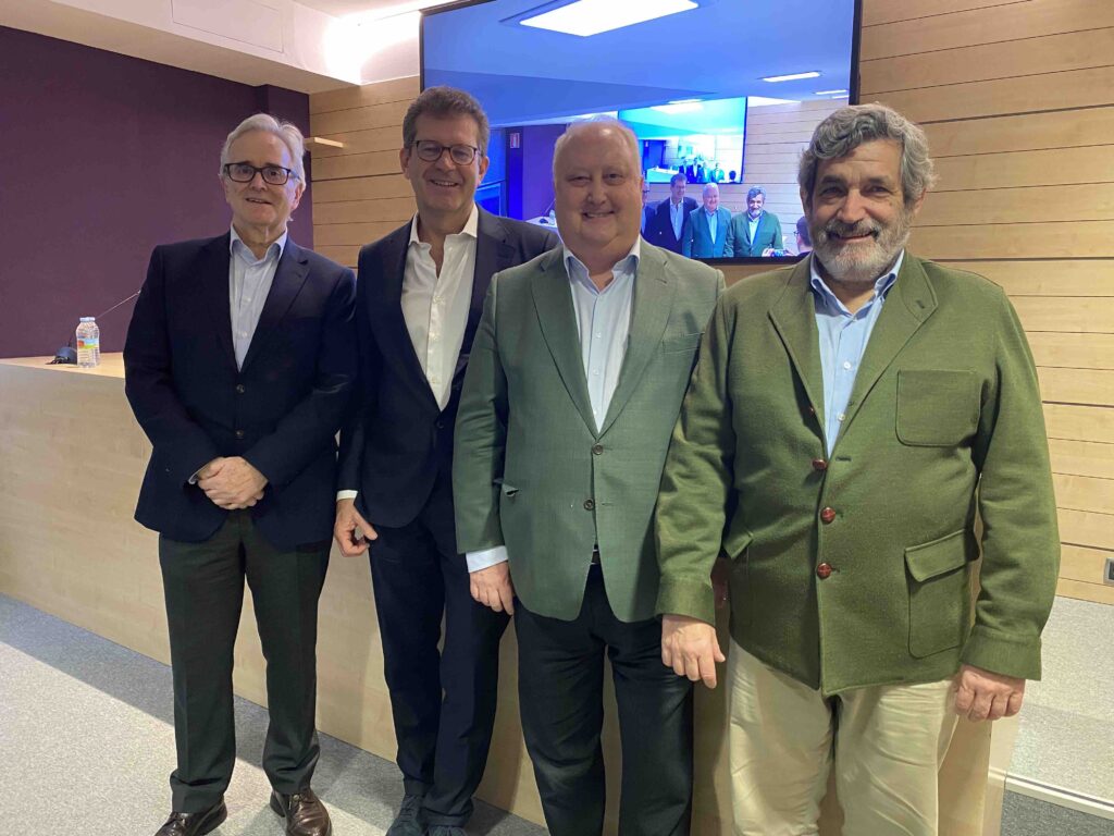 La ingeniería industrial aragonesa analiza el renacimiento de la energía nuclear en la apertura del 75 aniversario del COIIAR 1 IMG 4225 1