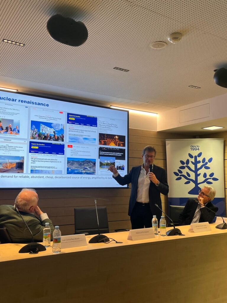 La ingeniería industrial aragonesa analiza el renacimiento de la energía nuclear en la apertura del 75 aniversario del COIIAR 4 WhatsApp Image 2026 02 13 at 16.18.55 13